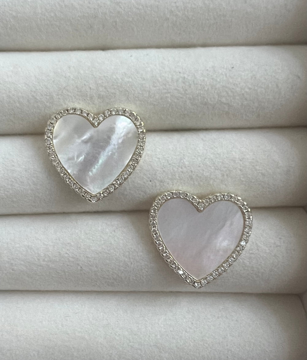 MOP PAVE HEART STUDS