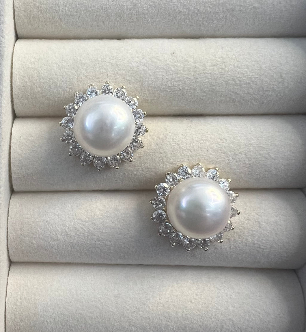 ZIRCONIA PEARL STUD