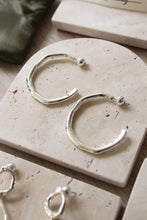 Load image into Gallery viewer, SALLY MAXI HOOPS SILVER
