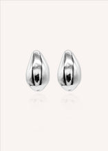 Load image into Gallery viewer, JASMINE EARRINGS SILVER
