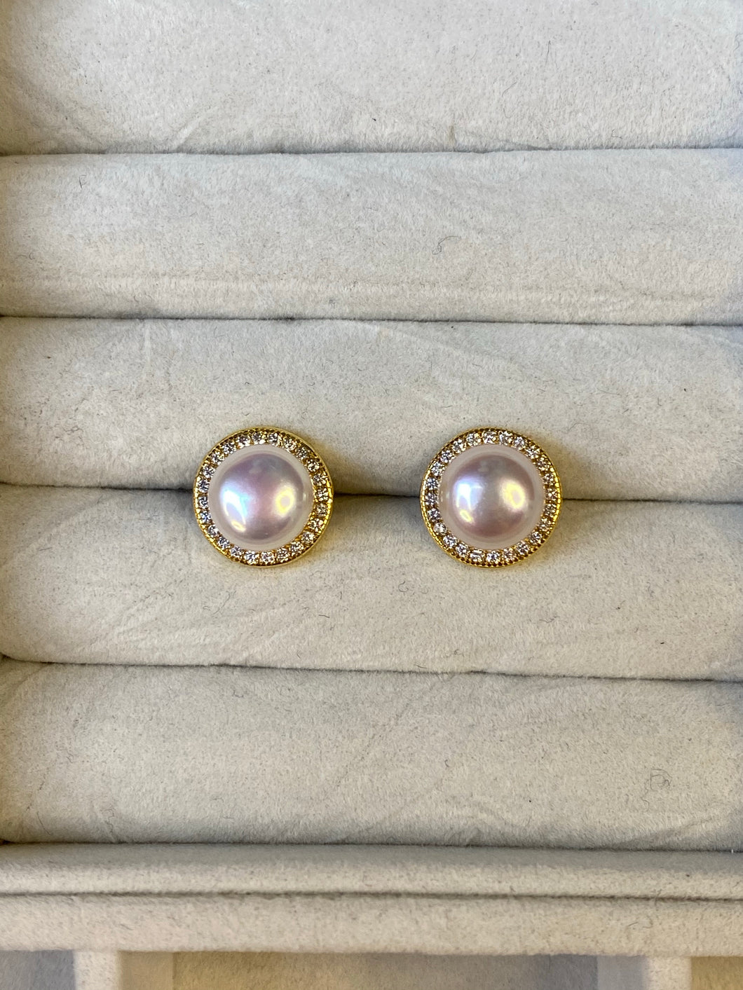 PEARL ZIRCONIA STUDS